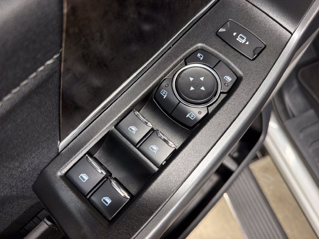 Certified 2026 Ford F350 Lariat w/ Lariat Ultimate Package AWD/4WD image 19