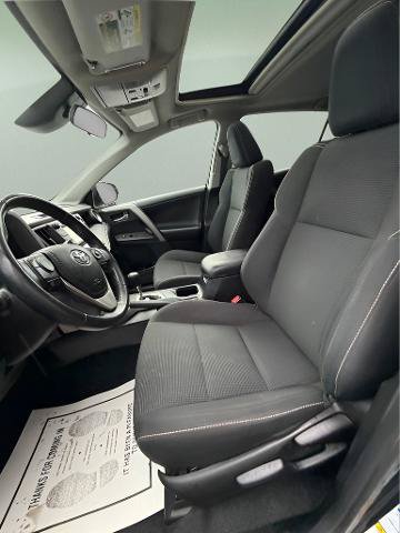 Used 2018 Toyota RAV4 XLE AWD/4WD image 10