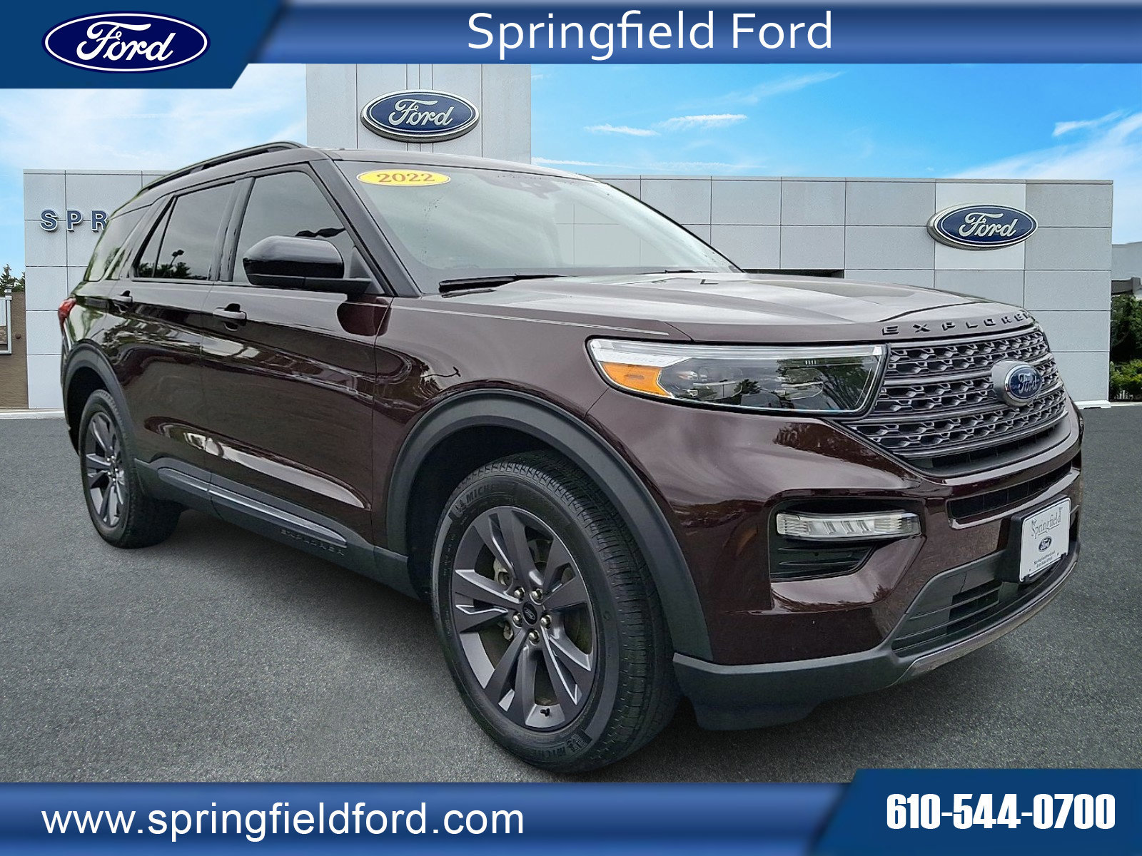 Certified 2022 Ford Explorer XLT w/ Equipment Group 202A AWD/4WD image 6
