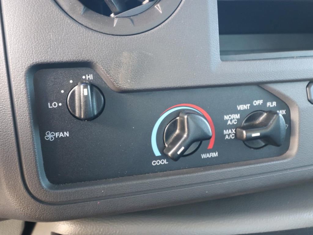 Certified 2024 Ford E-450 and Econoline 450 Super Duty w/ Power Windows & Locks Group image 22