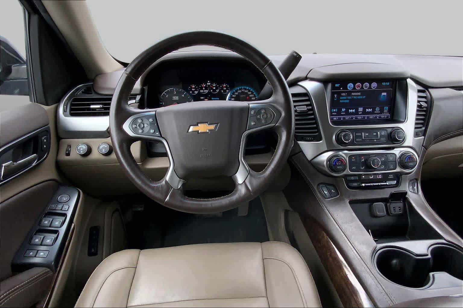 Used 2017 Chevrolet Tahoe LT w/ Luxury Package AWD/4WD image 6