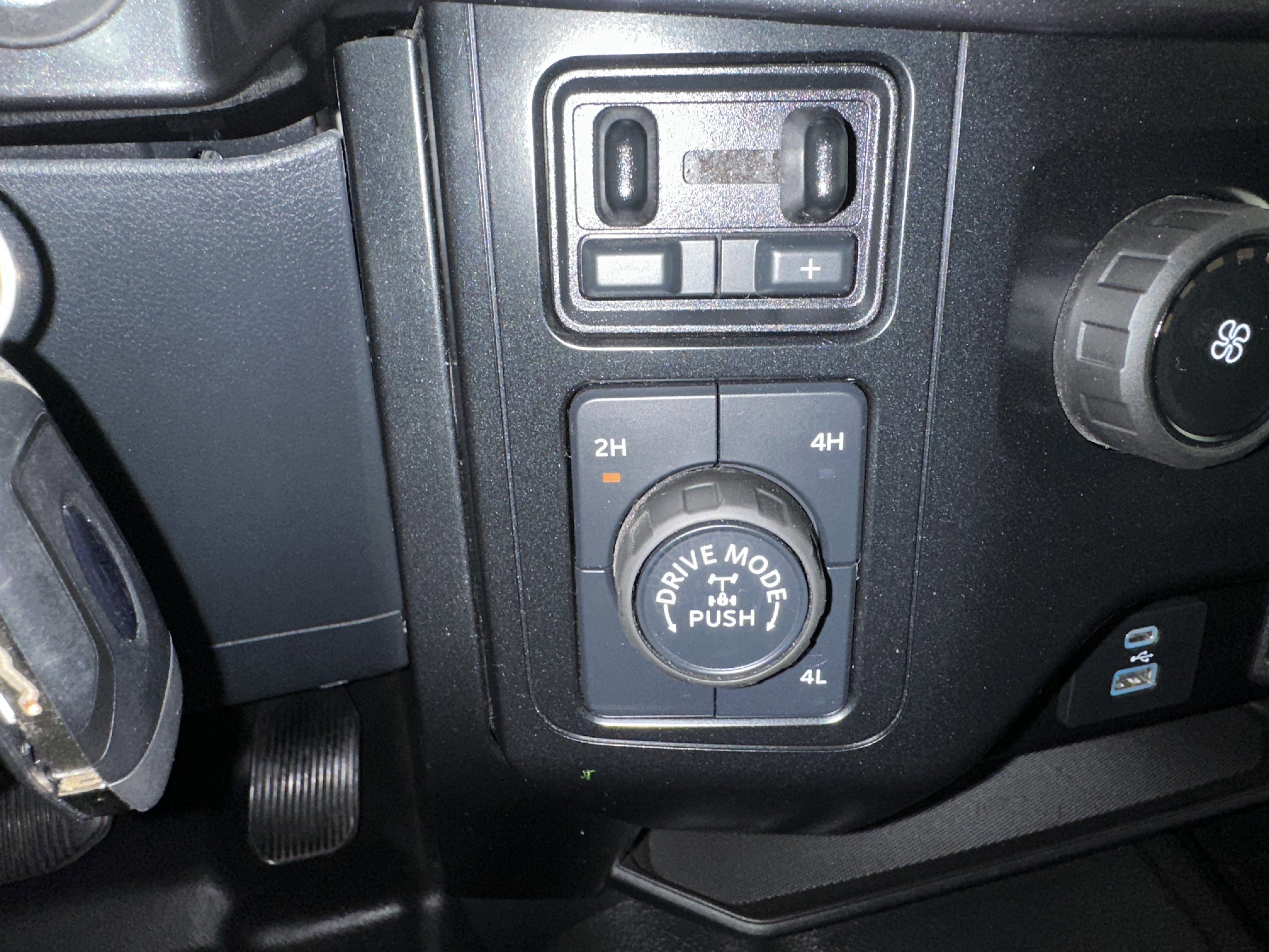 Certified 2023 Ford F150 XL w/ STX Appearance Package image 20