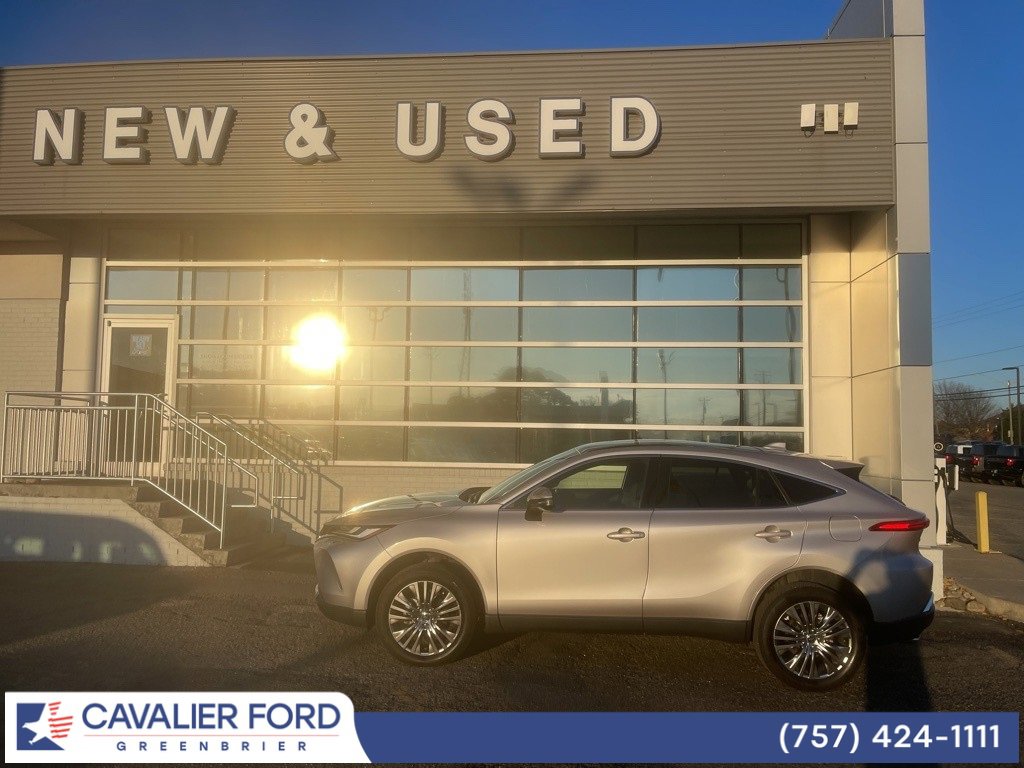 Used 2022 Toyota Venza Limited w/ Advanced Technology Package