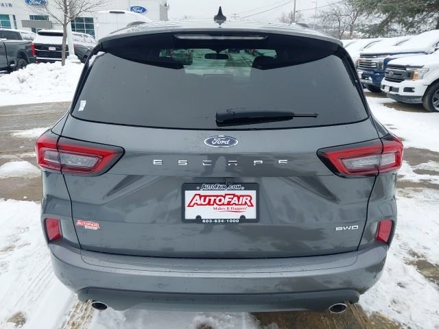 Certified 2024 Ford Escape ST-Line w/ Tech Pack #1 image 4
