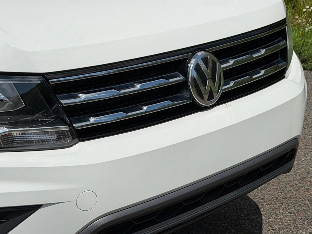 Used 2021 Volkswagen Tiguan SEL AWD/4WD image 30