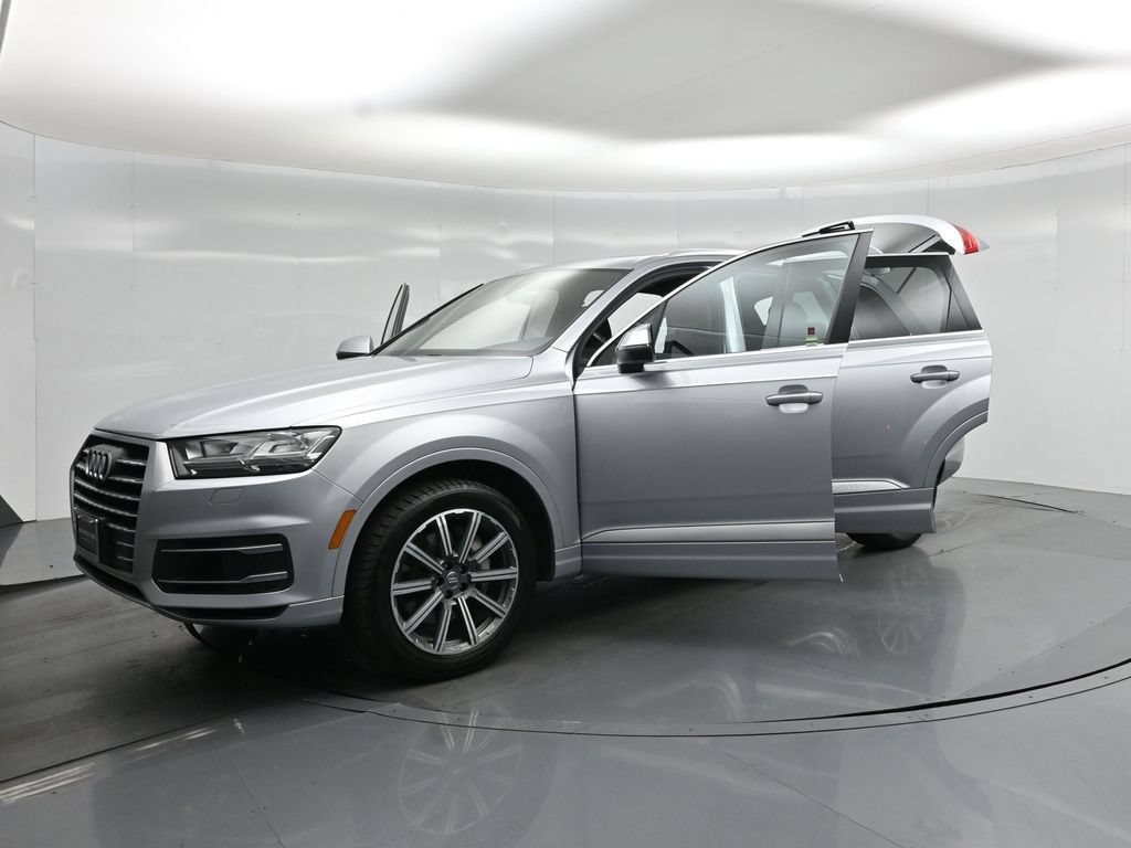 Used 2017 Audi Q7 3.0T Premium Plus w/ Premium Plus Package AWD/4WD image 34