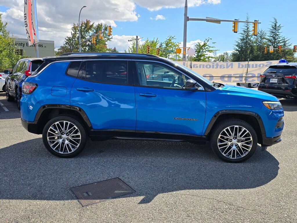 Used 2022 Jeep Compass Limited w/ Elite Group AWD/4WD image 6