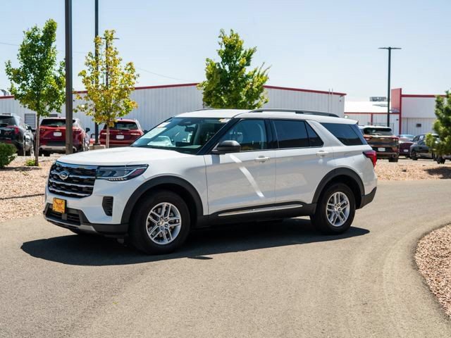Certified 2025 Ford Explorer Active AWD/4WD image 14
