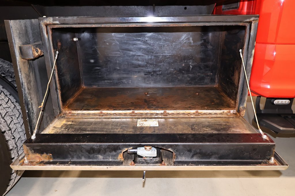 Certified 2017 Ford F550 4x4 Regular Cab Super Duty image 11