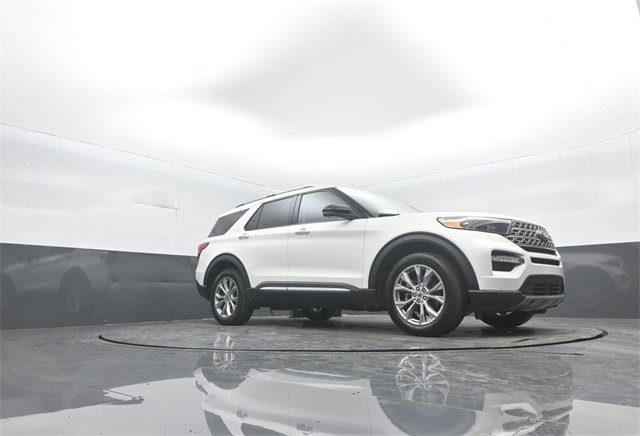 Certified 2023 Ford Explorer Limited w/ Equipment Group 301A image 32