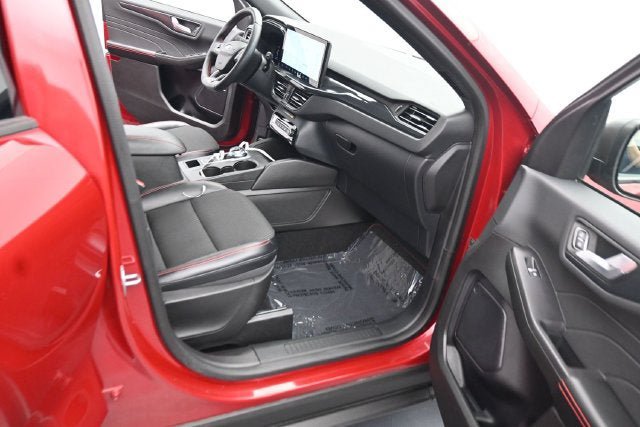 Certified 2023 Ford Escape ST-Line w/ Tech Pack #1 AWD/4WD image 15