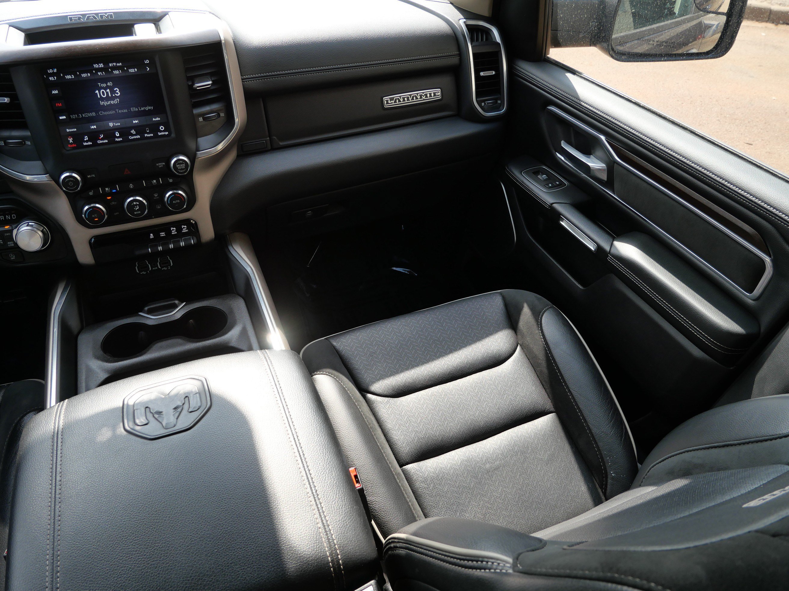 Used 2021 RAM 1500 Laramie AWD/4WD image 11