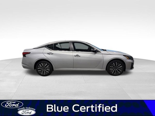 Used 2025 Nissan Altima 2.5 SV FWD image 5