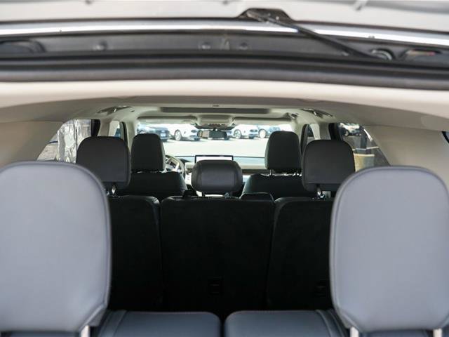 Certified 2025 Ford Explorer Active w/ Active Comfort Package AWD/4WD image 12
