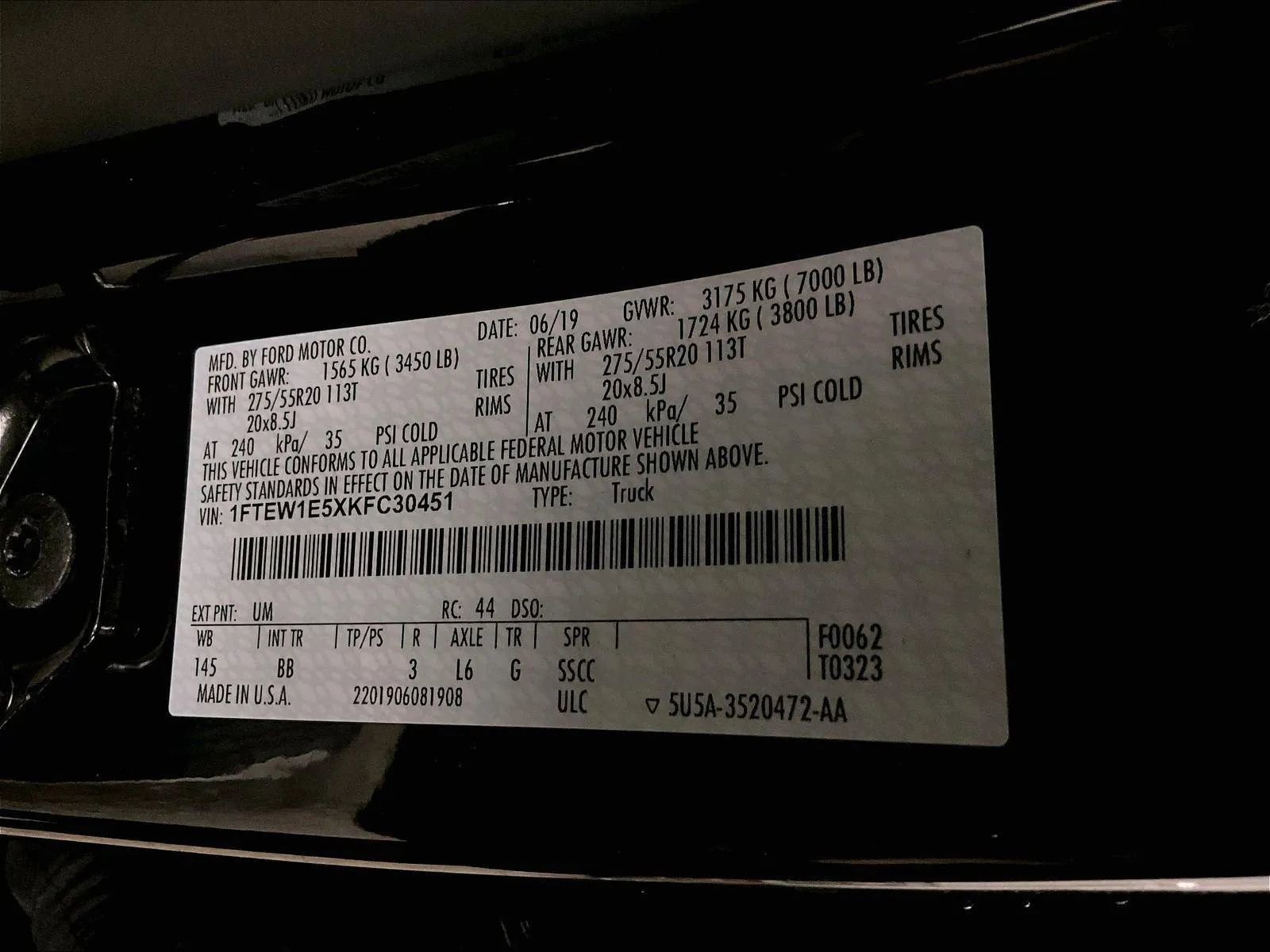 Certified 2019 Ford F150 Platinum w/ Equipment Group 701A Luxury image 34