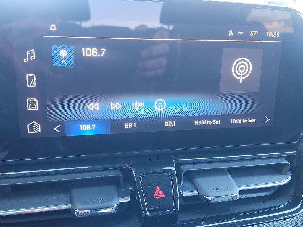 Used 2024 Chevrolet TrailBlazer RS w/ Driver Confidence Package image 24