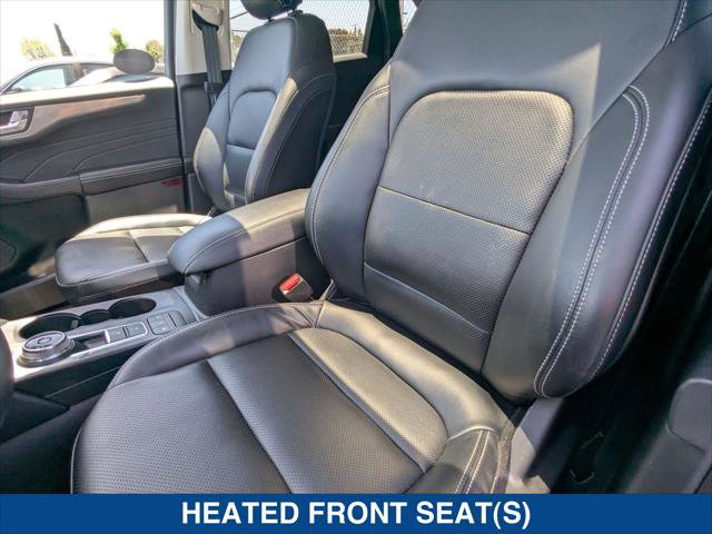 Certified 2022 Ford Escape Titanium w/ Class II Trailer Tow Package AWD/4WD image 20