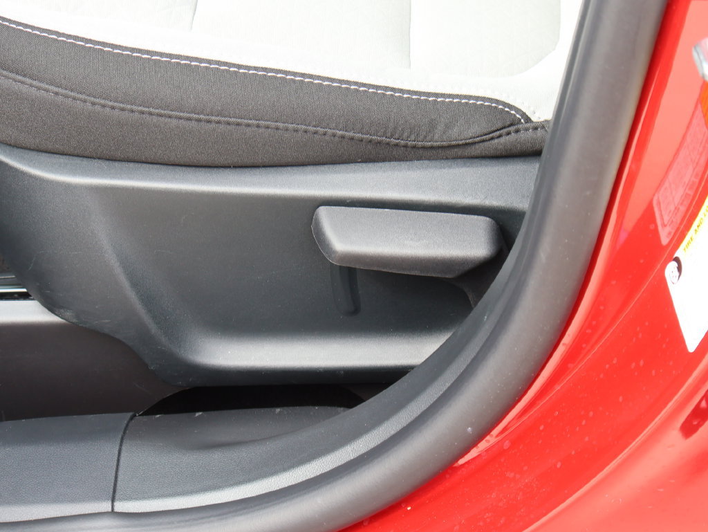 Certified 2025 Ford Escape Active w/ Cold Weather Package FWD image 23