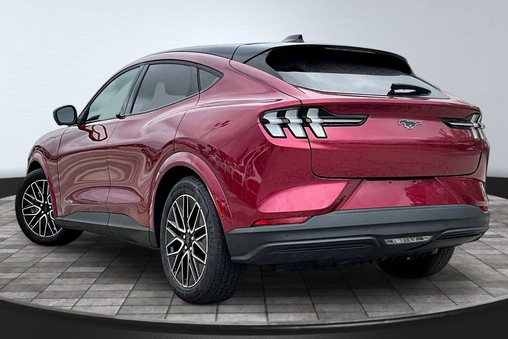 Certified 2025 Ford Mustang Mach-E Premium AWD/4WD image 4