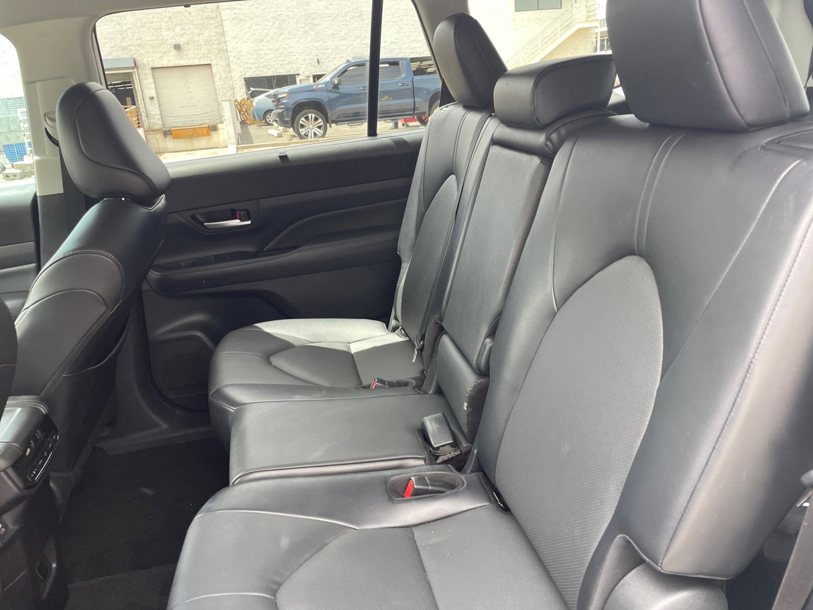 Used 2024 Toyota Grand Highlander AWD Hybrid image 25