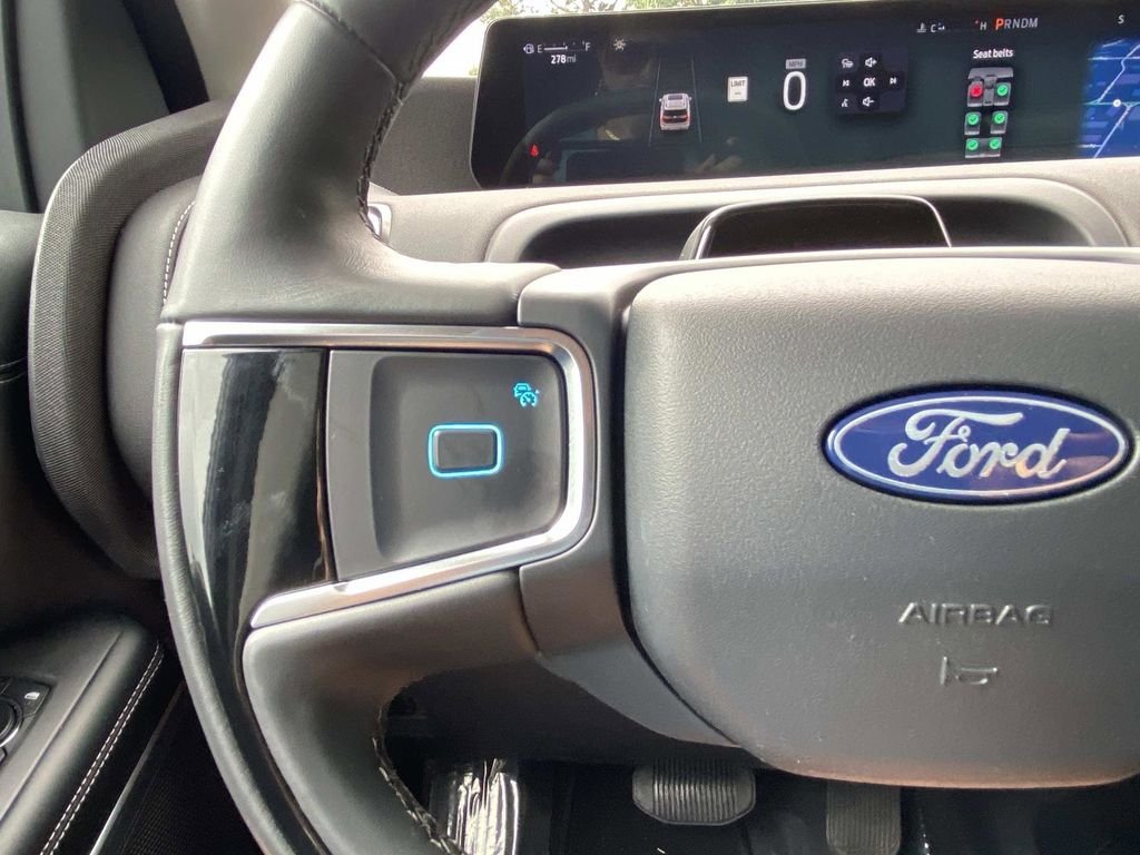 Certified 2025 Ford Expedition Max Platinum AWD/4WD image 32