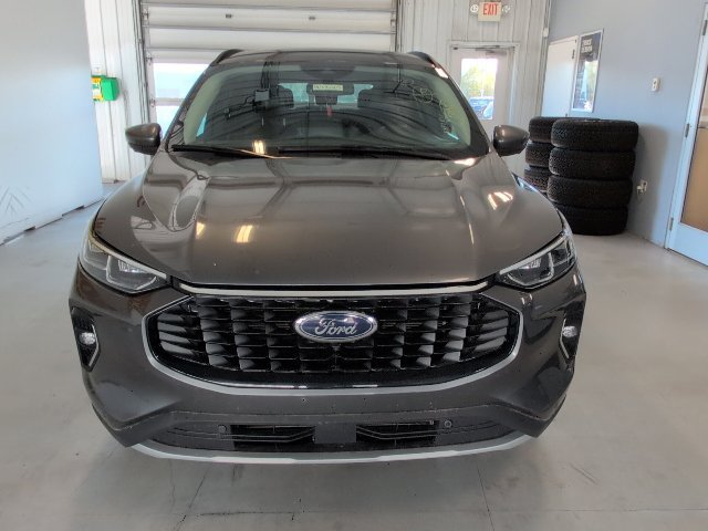 Certified 2023 Ford Escape Platinum AWD/4WD image 8