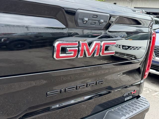 Used 2023 GMC Sierra 1500 AT4 w/ AT4 Premium Package AWD/4WD image 11