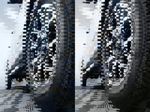 Certified 2021 Ford F350 Lariat w/ Lariat Value Package image 2