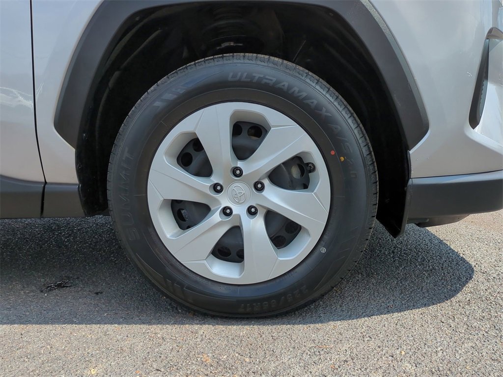 Used 2023 Toyota RAV4 LE image 11