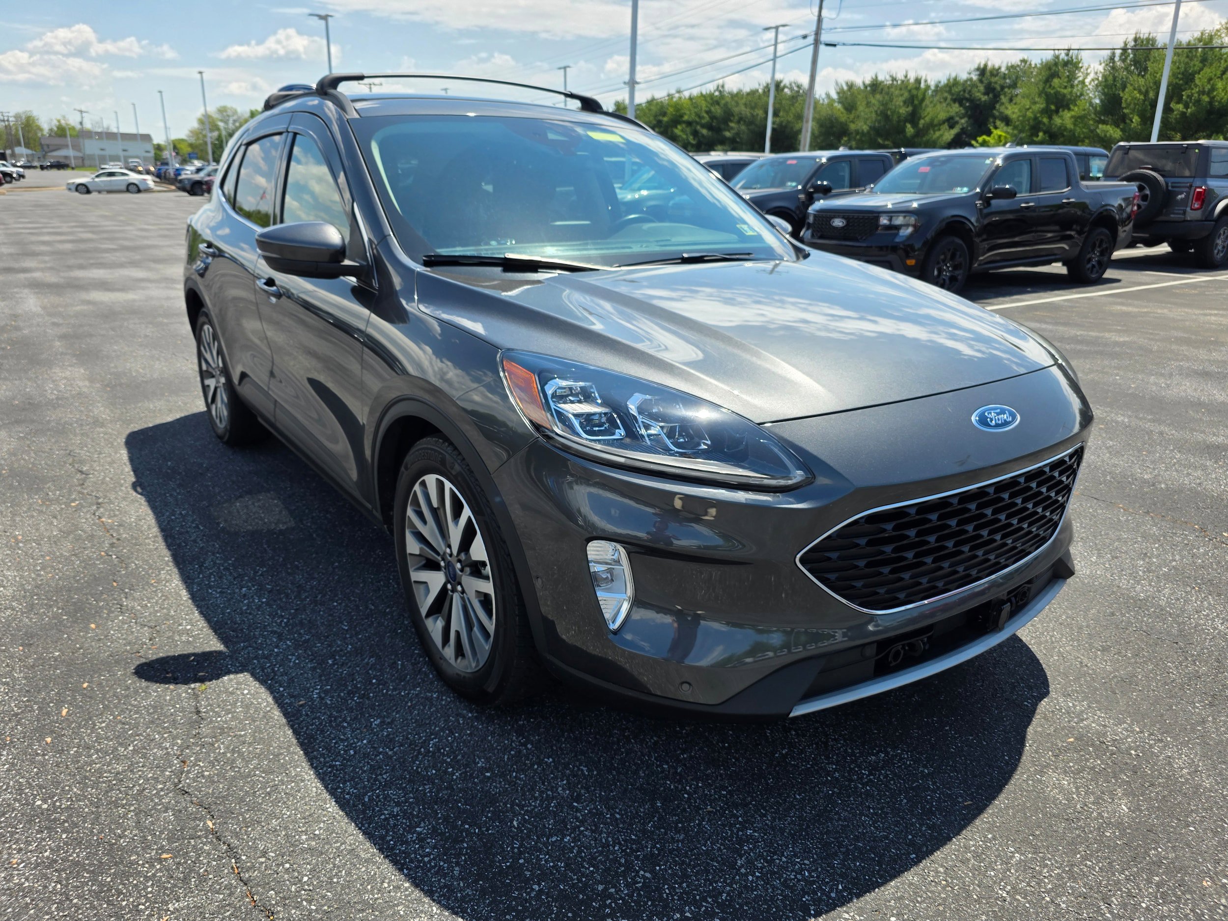 Certified 2020 Ford Escape Titanium FWD image 7