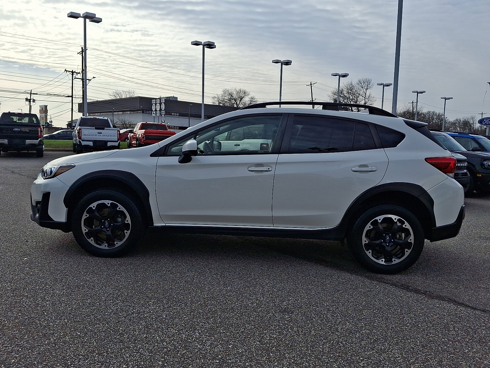 Used 2023 Subaru Crosstrek 2.0i Premium image 6