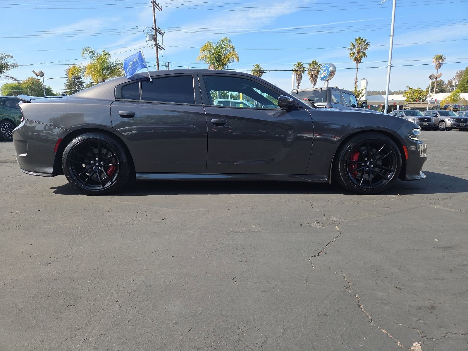 Used 2018 Dodge Charger R/T RWD image 4