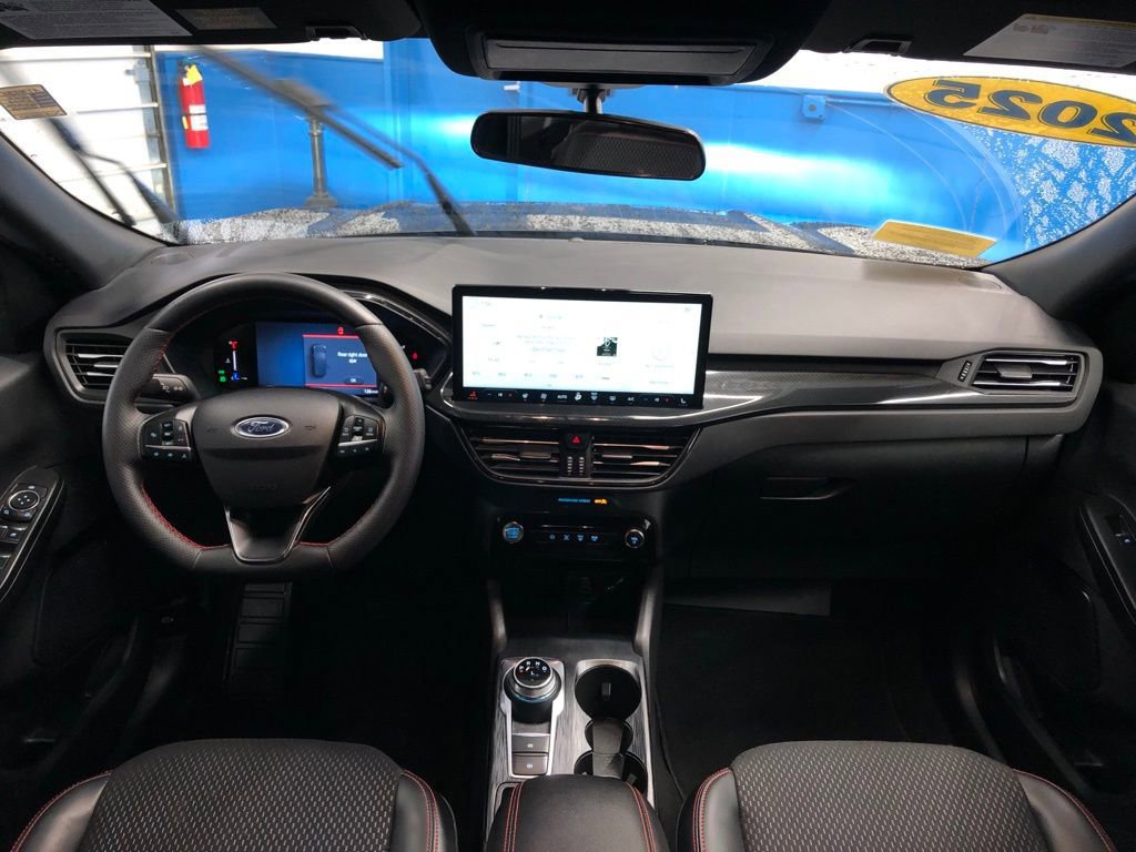 Certified 2025 Ford Escape ST-Line Elite w/ Tech Pack #1 image 13