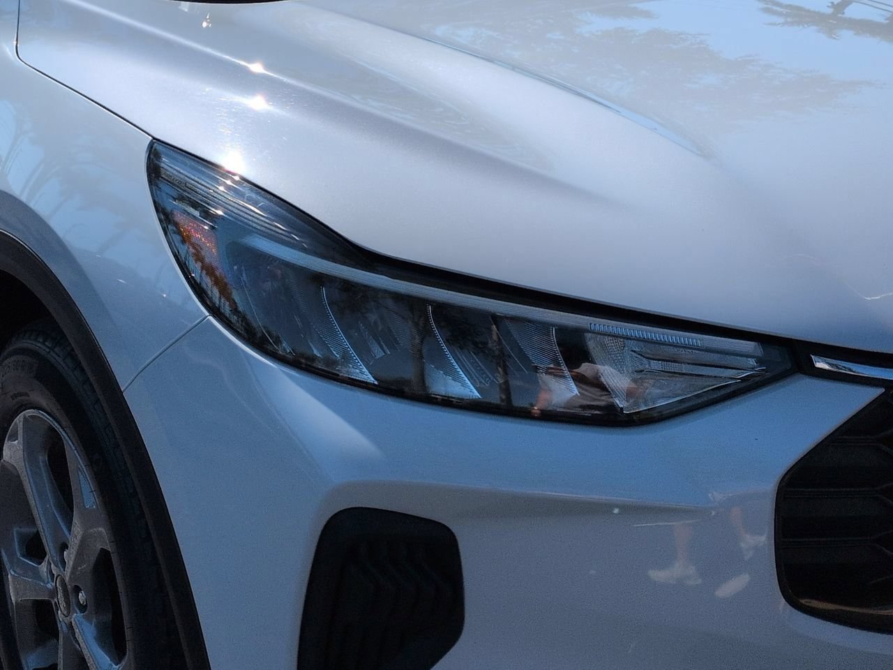 Certified 2025 Ford Escape ST-Line FWD image 10