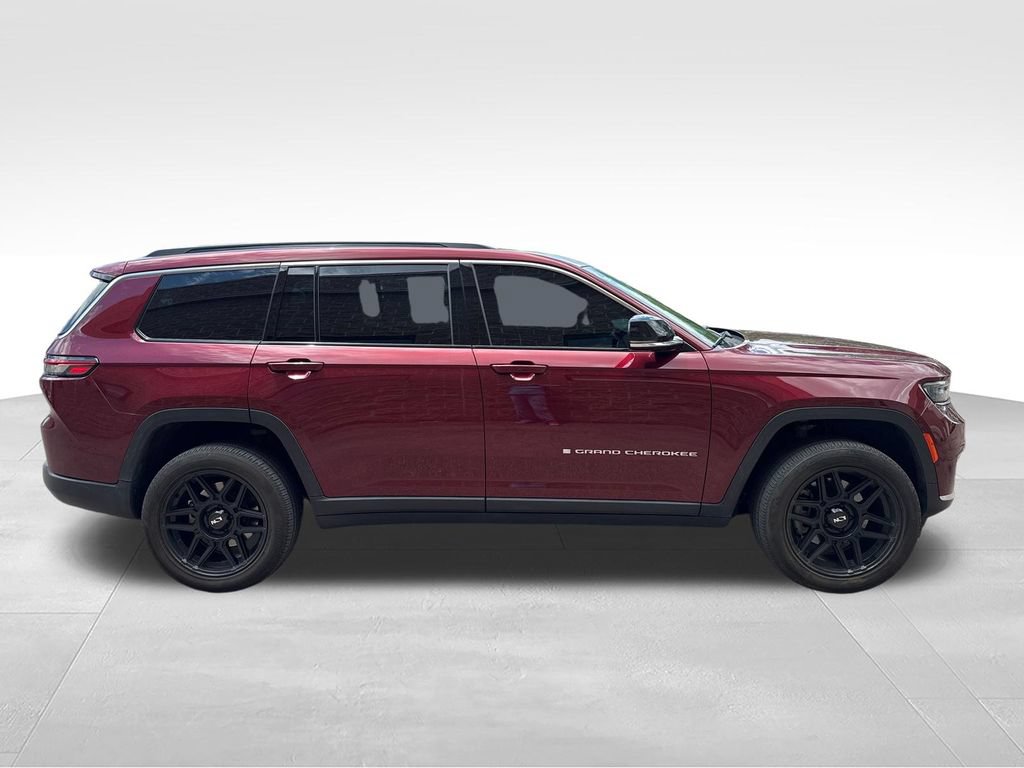 Used 2024 Jeep Grand Cherokee L Limited w/ Trailer Tow Package AWD/4WD image 10