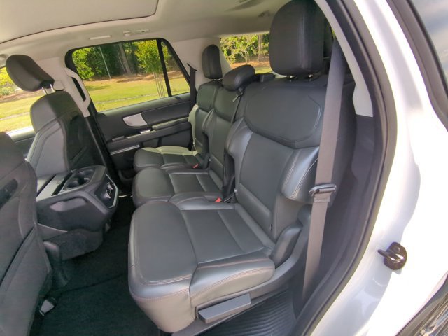 Certified 2025 Ford Expedition Active AWD/4WD image 30