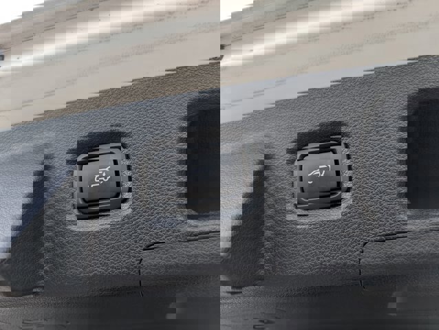 Used 2023 Hyundai Santa Fe Limited image 28