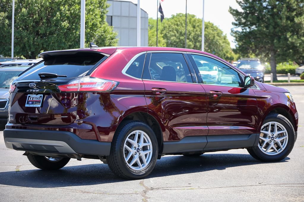 Certified 2021 Ford Edge SEL w/ Convenience Package AWD/4WD image 3
