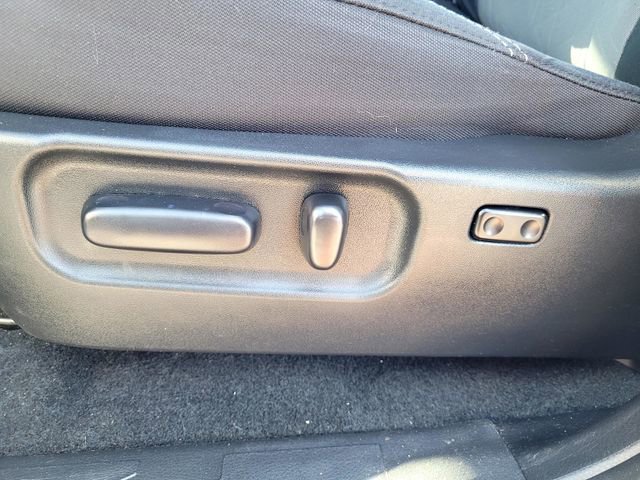 Used 2020 Toyota Tacoma TRD Off-Road w/ Technology Package image 11