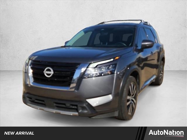 Used 2023 Nissan Pathfinder Platinum image 1