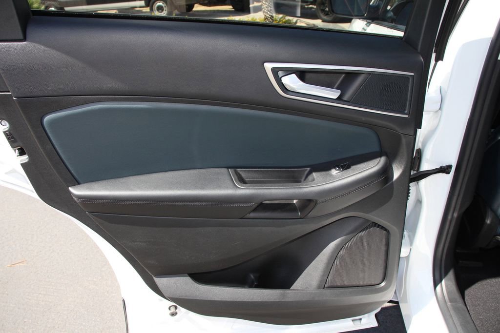 Certified 2024 Ford Edge SEL w/ Sport Appearance Package AWD/4WD image 21