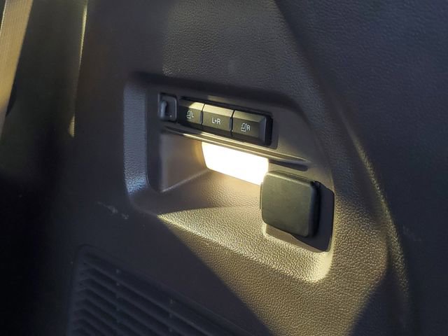 Certified 2023 Ford Explorer Platinum w/ Technology Package image 7