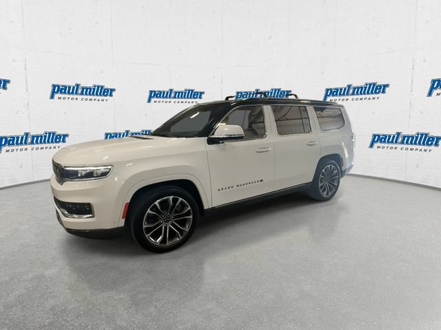 Used 2022 Jeep Grand Wagoneer Series III AWD/4WD image 5