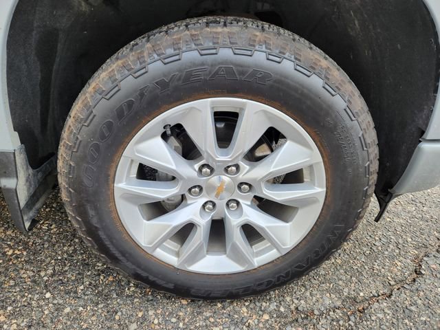 Used 2025 Chevrolet Silverado 1500 Custom image 22