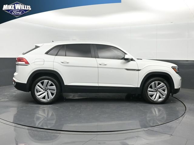Used 2023 Volkswagen Atlas Cross Sport SE w/ Panoramic Sunroof Package FWD image 8