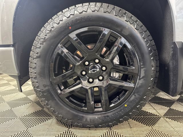 Used 2023 Chevrolet Silverado 1500 RST w/ True North Edition Plus AWD/4WD image 10