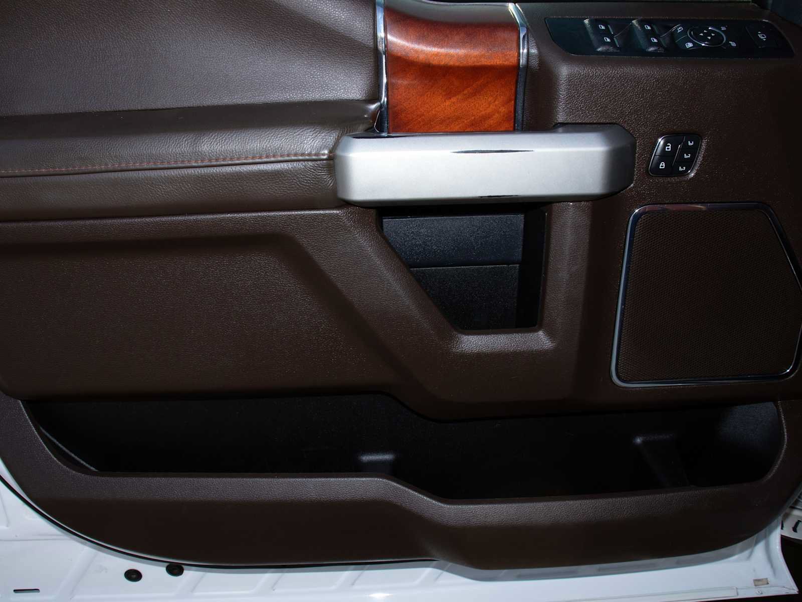 Certified 2022 Ford F350 King Ranch w/ King Ranch Ultimate Package AWD/4WD image 15