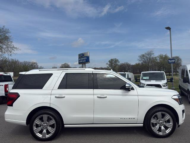 Certified 2022 Ford Expedition Platinum image 2