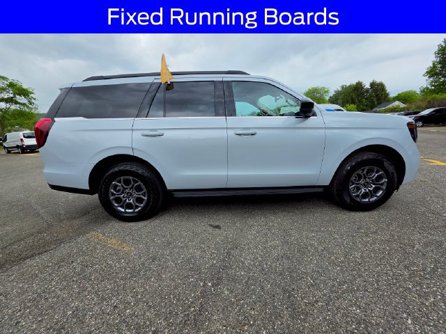 Certified 2025 Ford Expedition Active AWD/4WD image 10