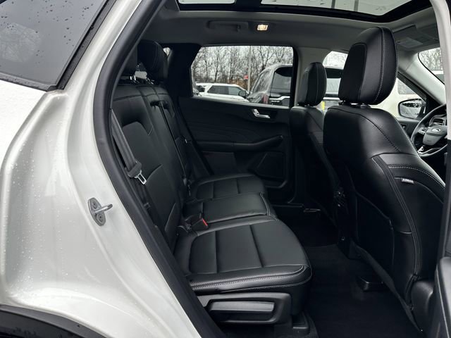 Certified 2022 Ford Escape SEL image 38